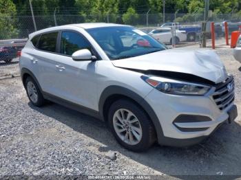  Salvage Hyundai TUCSON