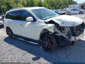  Salvage Nissan Pathfinder