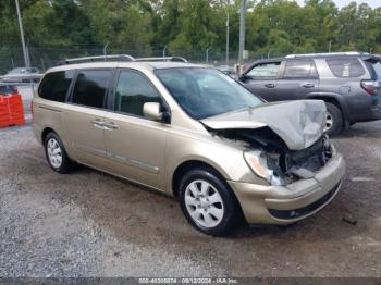  Salvage Hyundai Entourage