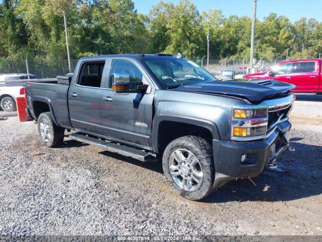  Salvage Chevrolet Silverado 2500