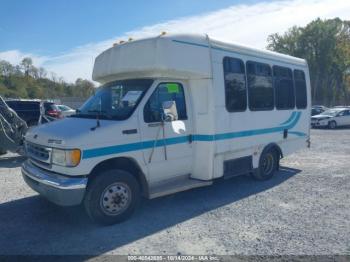  Salvage Ford Bus E-350 Cutaway