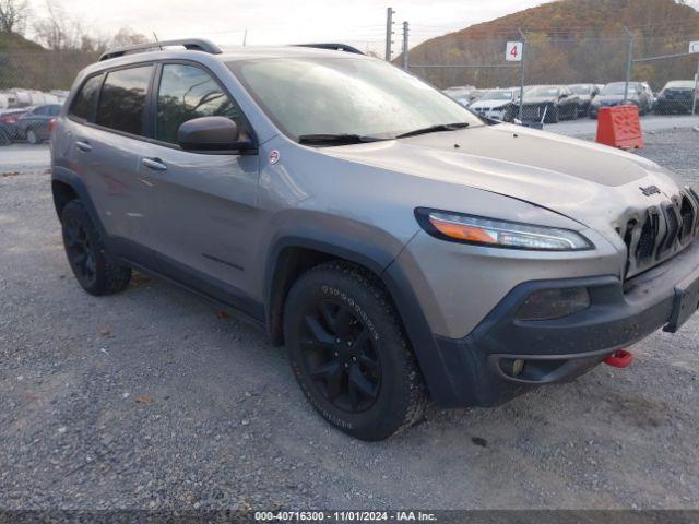  Salvage Jeep Cherokee