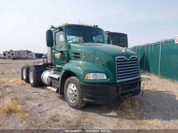  Salvage Mack Cxu613