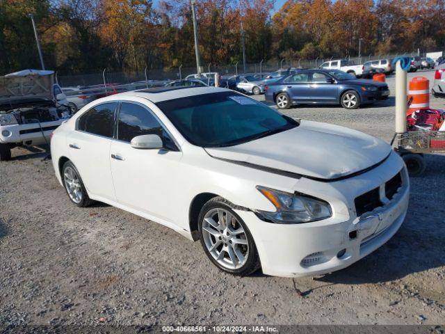  Salvage Nissan Maxima