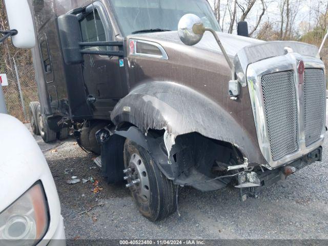  Salvage Kenworth T680