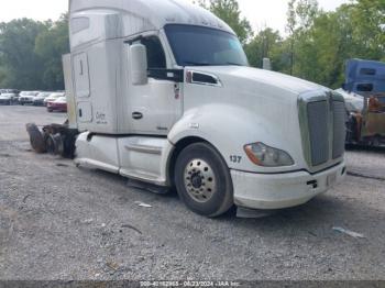  Salvage Kenworth T680