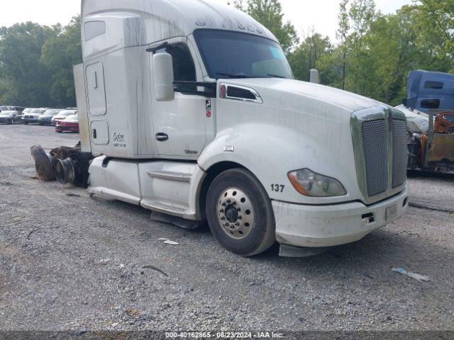  Salvage Kenworth T680