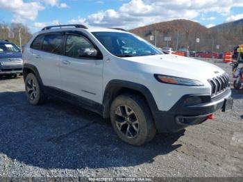  Salvage Jeep Cherokee