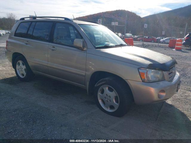  Salvage Toyota Highlander