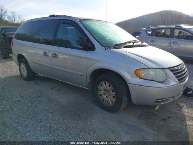  Salvage Chrysler Town & Country