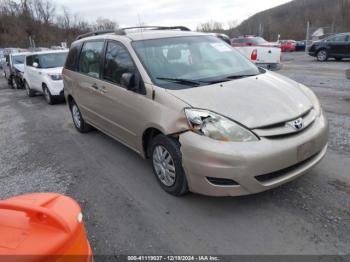  Salvage Toyota Sienna