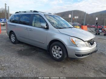  Salvage Hyundai Entourage