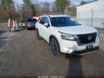  Salvage Nissan Pathfinder