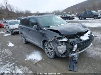  Salvage Mitsubishi Outlander