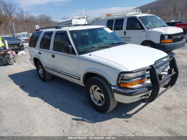  Salvage Chevrolet Blazer