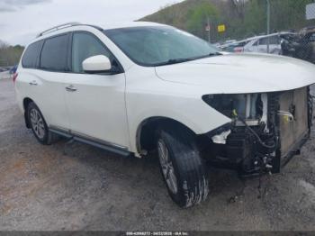  Salvage Nissan Pathfinder
