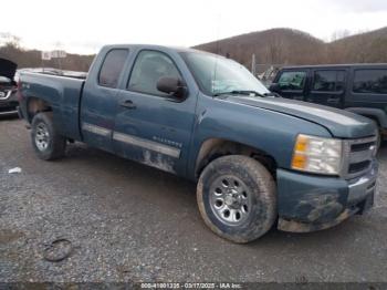  Salvage Chevrolet Silverado 1500
