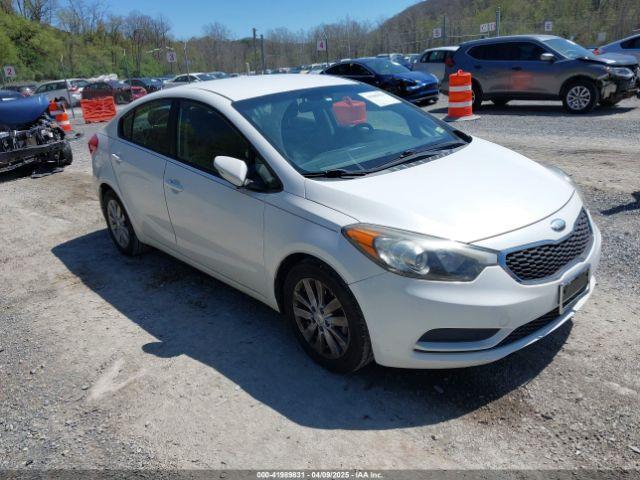  Salvage Kia Forte