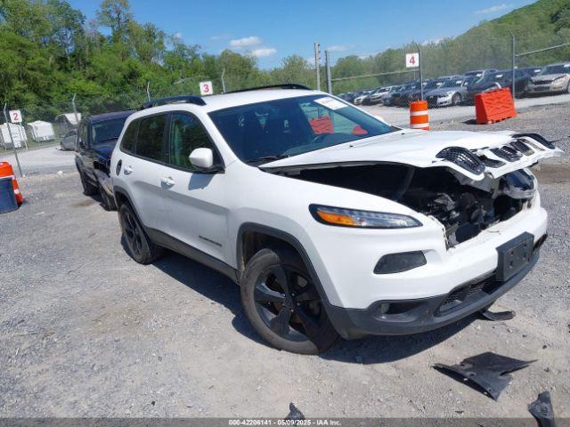  Salvage Jeep Cherokee