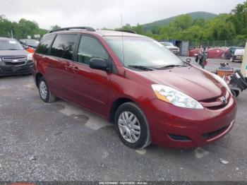  Salvage Toyota Sienna