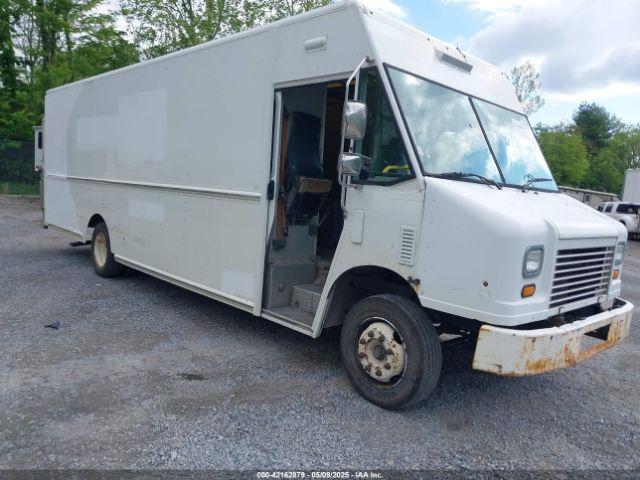  Salvage Freightliner Chassis