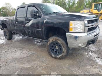  Salvage Chevrolet Silverado 2500