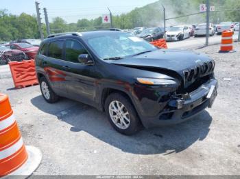  Salvage Jeep Cherokee