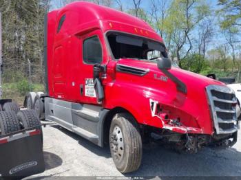  Salvage Freightliner New Cascadia 126