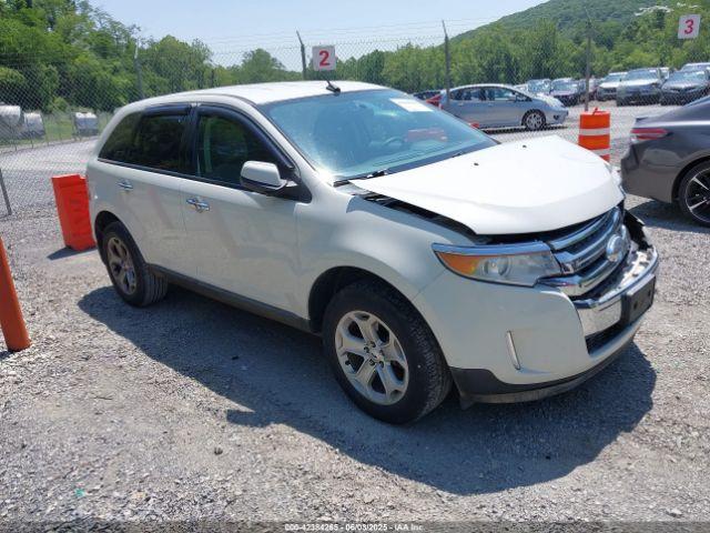  Salvage Ford Edge