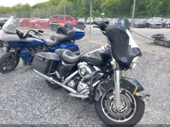  Salvage Harley-Davidson Flhx