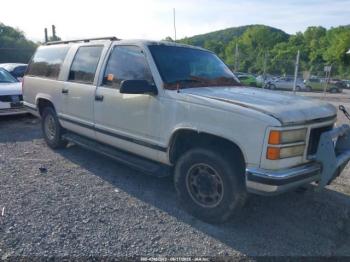  Salvage GMC Suburban 2500