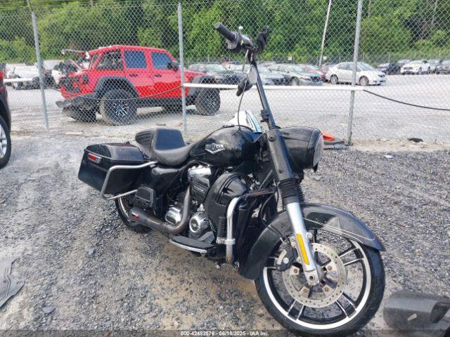  Salvage Harley-Davidson Flhr