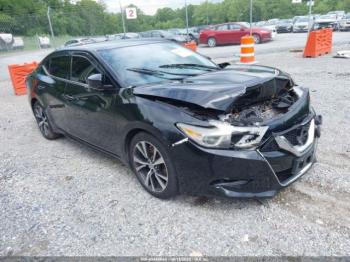  Salvage Nissan Maxima