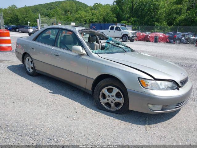  Salvage Lexus Es