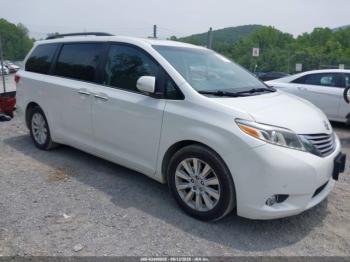  Salvage Toyota Sienna
