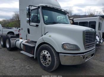  Salvage Freightliner M2