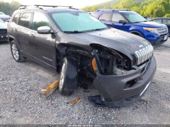  Salvage Jeep Cherokee