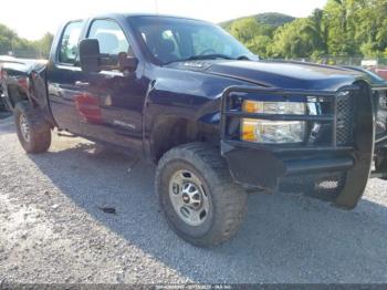  Salvage Chevrolet Silverado 2500