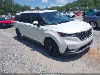  Salvage Kia Carnival