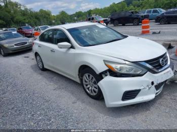  Salvage Nissan Altima