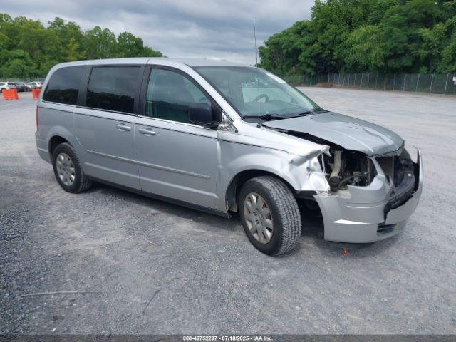  Salvage Chrysler Town & Country