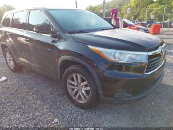  Salvage Toyota Highlander