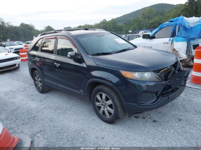  Salvage Kia Sorento