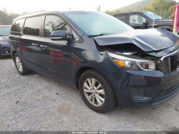  Salvage Kia Sedona