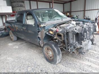  Salvage Chevrolet Silverado 2500