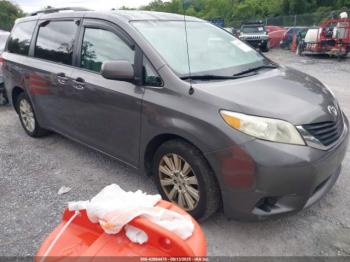  Salvage Toyota Sienna