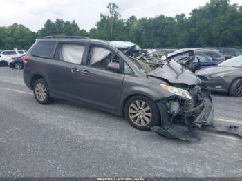  Salvage Toyota Sienna