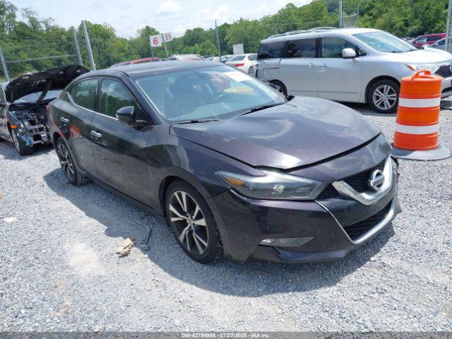  Salvage Nissan Maxima