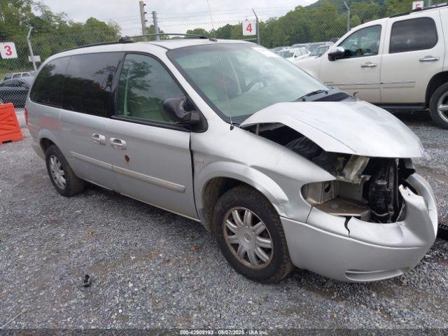  Salvage Chrysler Town & Country
