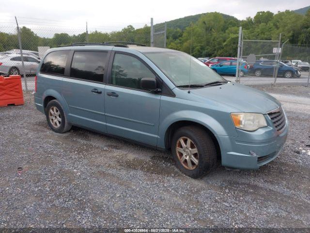  Salvage Chrysler Town & Country